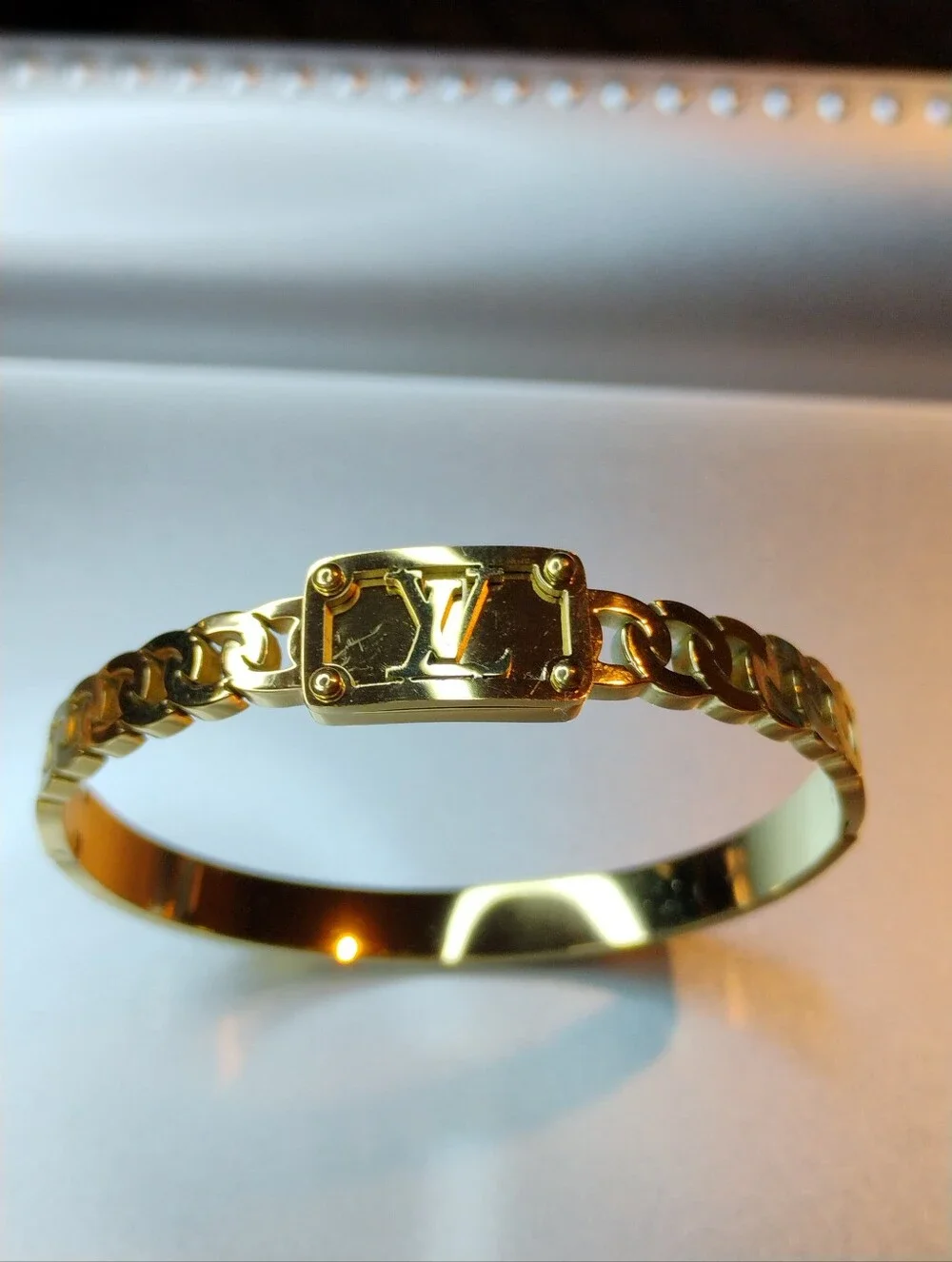 New Gold Logo Plaque Chain Bangle Bracelet